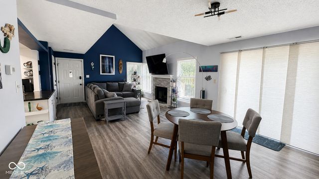 3039 Bayberry Court W, Carmel, IN 46033