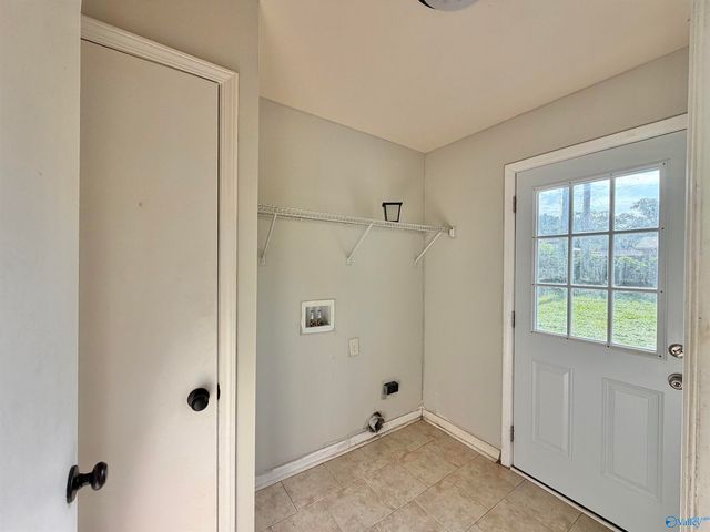 2110 Fernbrook Drive, Huntsville, AL 35811