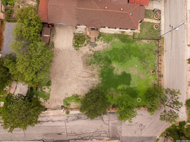 239 FORREST AVE, San Antonio, TX 78204