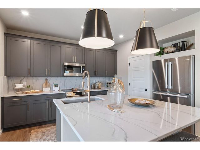 4597 N Sicily Ct, Aurora, CO 80019