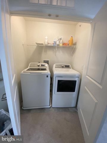 1911 BOULDER DR, Downingtown, PA 19335