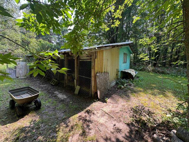 6350 E Cadillac Road, Falmouth, MI 49632