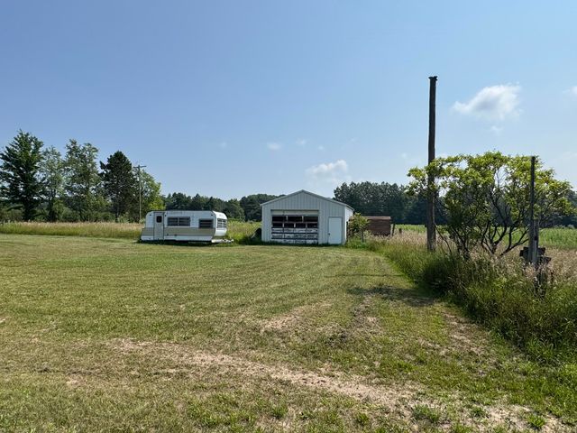 6350 E Cadillac Road, Falmouth, MI 49632