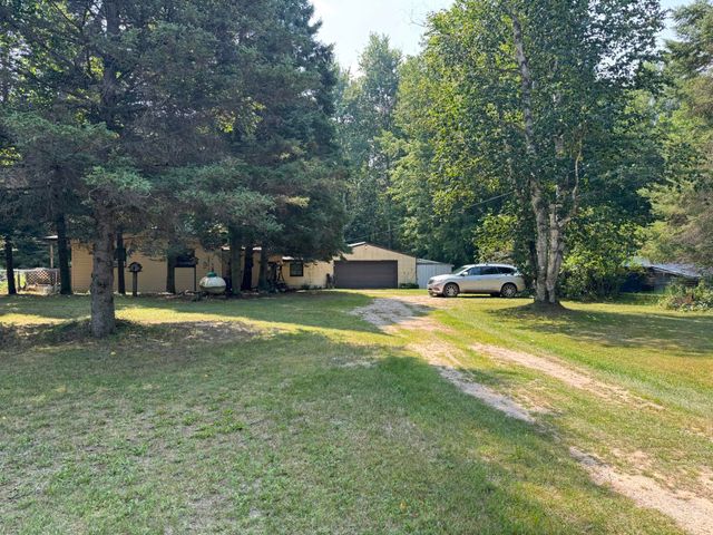 6350 E Cadillac Road, Falmouth, MI 49632