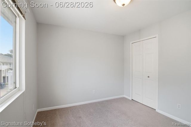 1091 Beaver Run, Troy, MI 48083
