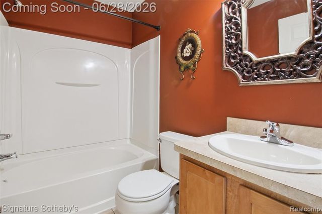 1091 Beaver Run, Troy, MI 48083
