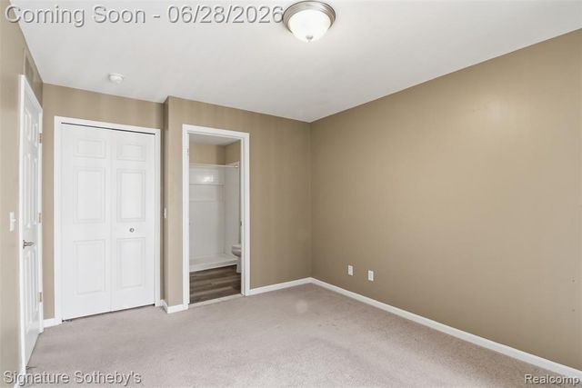 1091 Beaver Run, Troy, MI 48083