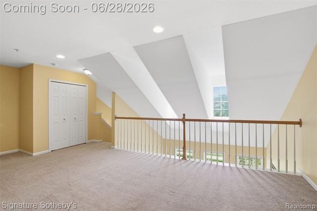 1091 Beaver Run, Troy, MI 48083