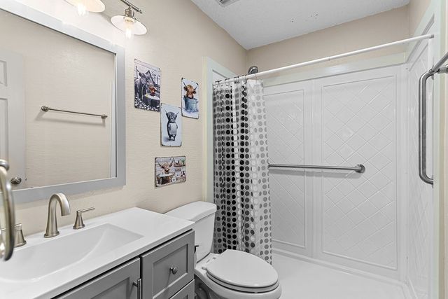 223 Countryside Drive, Arlington, TX 76014