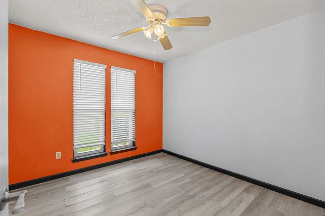 223 Countryside Drive, Arlington, TX 76014