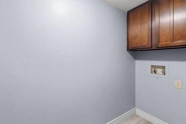223 Countryside Drive, Arlington, TX 76014