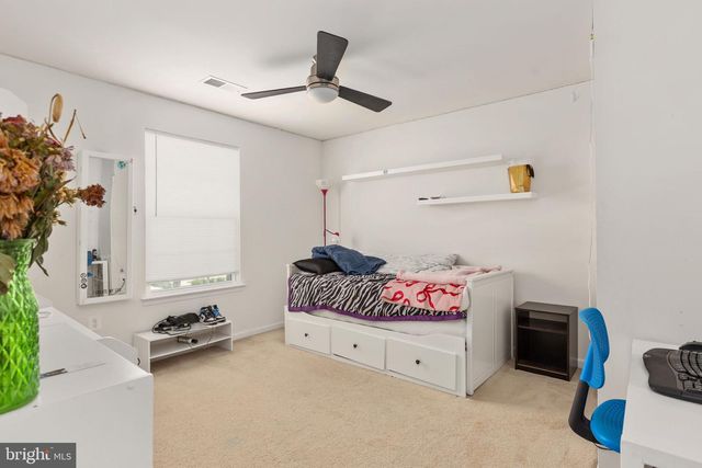 5812 SPRUCE VALLEY DR, Fredericksburg, VA 22407