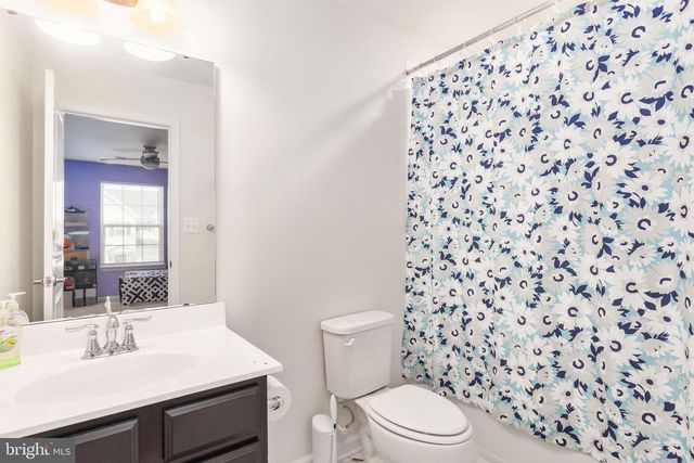 5812 SPRUCE VALLEY DR, Fredericksburg, VA 22407