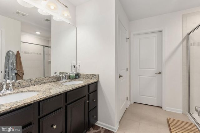 5812 SPRUCE VALLEY DR, Fredericksburg, VA 22407