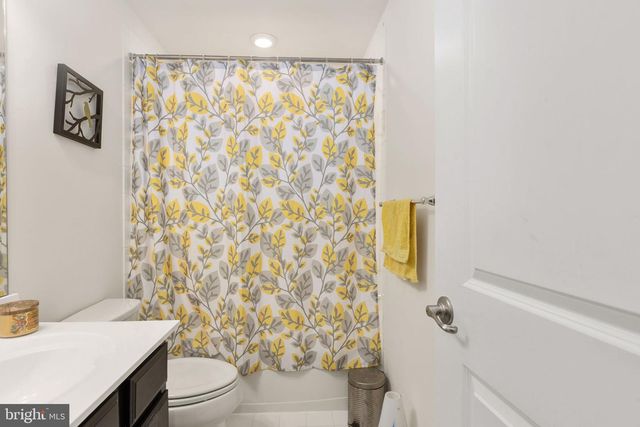 5812 SPRUCE VALLEY DR, Fredericksburg, VA 22407