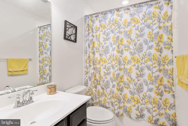 5812 SPRUCE VALLEY DR, Fredericksburg, VA 22407