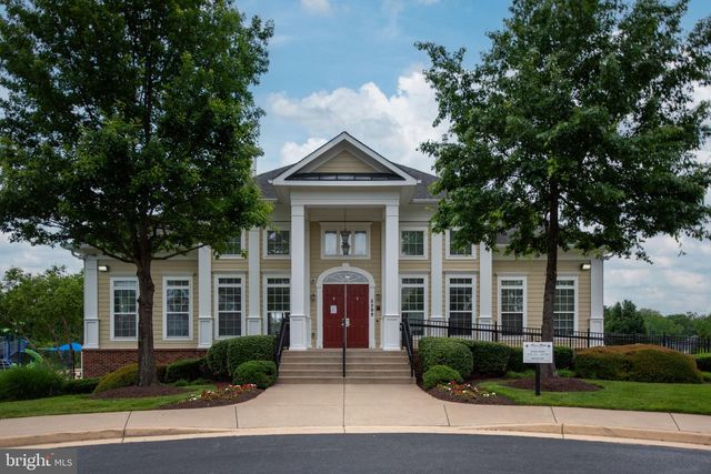 5812 SPRUCE VALLEY DR, Fredericksburg, VA 22407