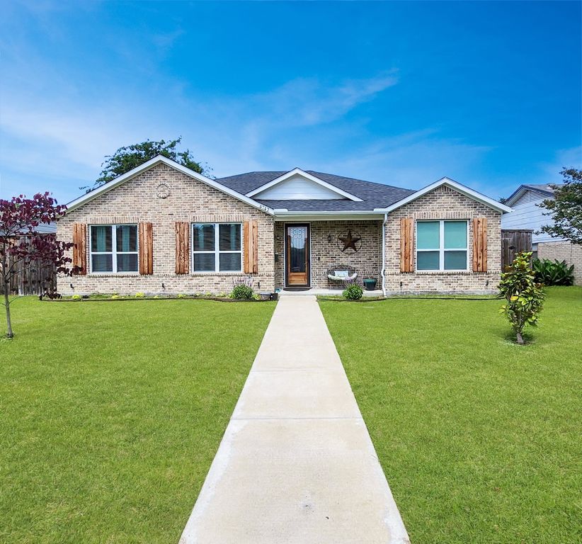 4742 Snow Drive, Mesquite, TX 75150