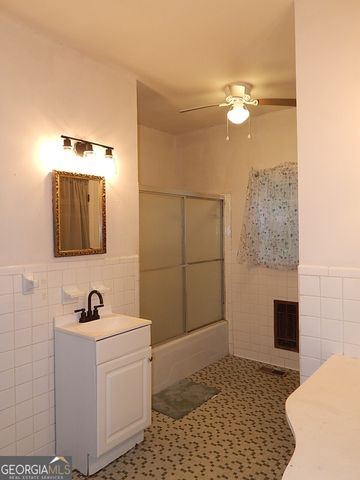 46 E Calhoun Street, Reynolds, GA 31076