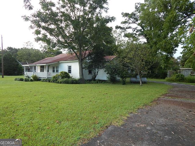 46 E Calhoun Street, Reynolds, GA 31076