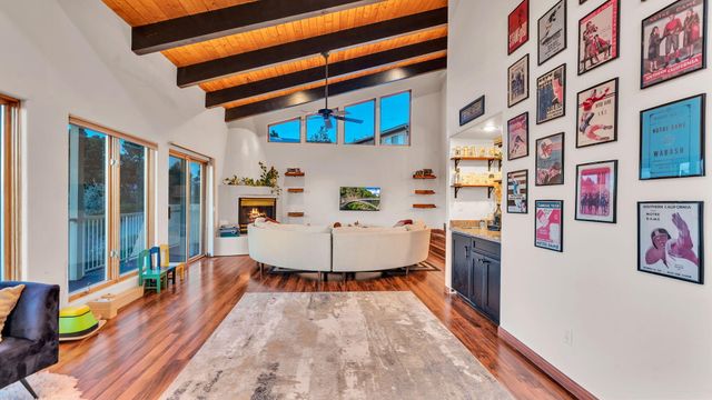 13451 Desert Hills Place NE, Albuquerque, NM 87111