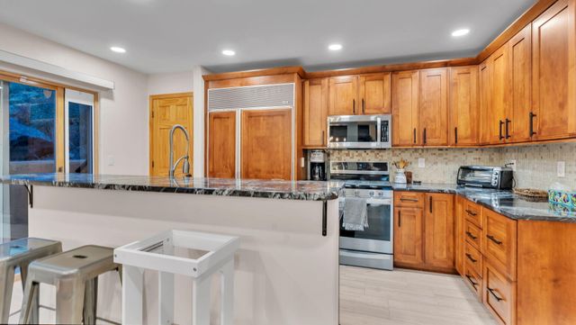 13451 Desert Hills Place NE, Albuquerque, NM 87111