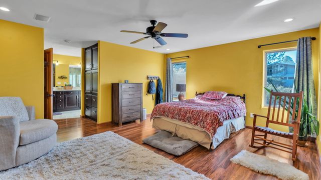 13451 Desert Hills Place NE, Albuquerque, NM 87111