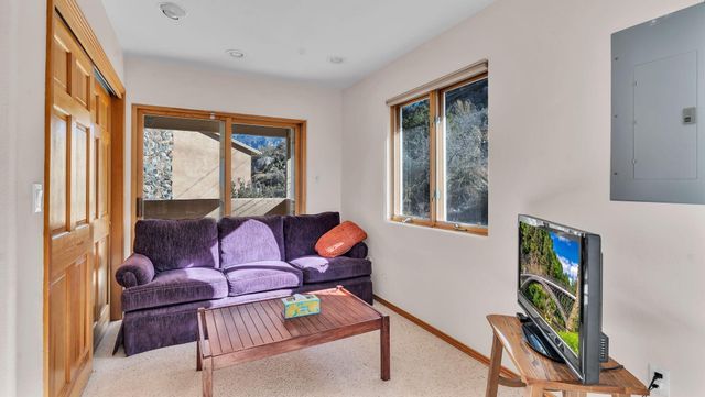 13451 Desert Hills Place NE, Albuquerque, NM 87111