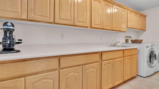 13451 Desert Hills Place NE, Albuquerque, NM 87111