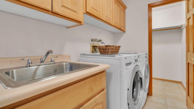 13451 Desert Hills Place NE, Albuquerque, NM 87111