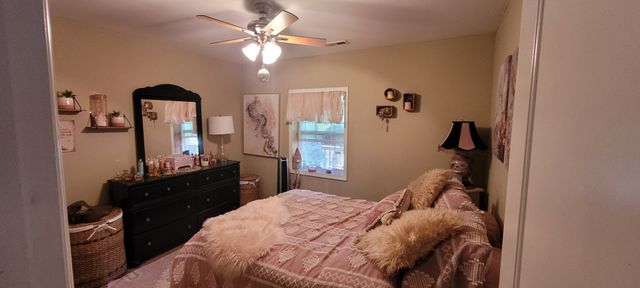141 General Buckner Dr, Dover, TN 37058