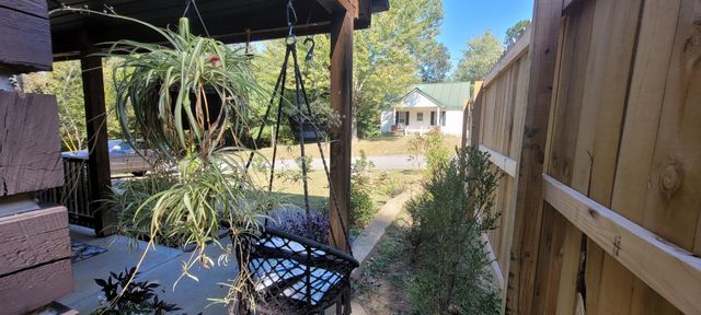 141 General Buckner Dr, Dover, TN 37058