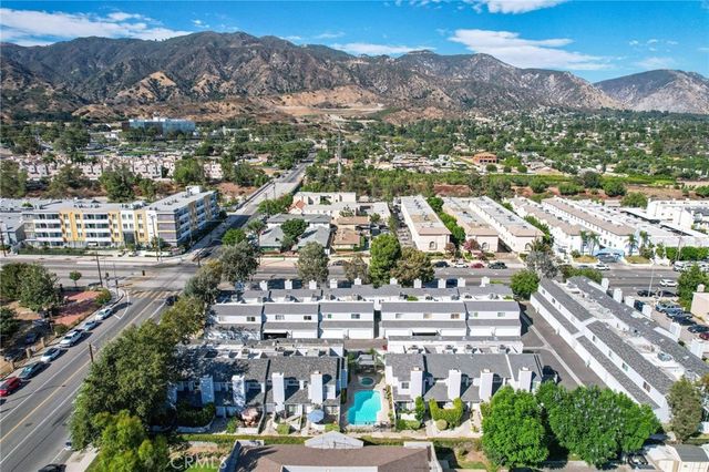 14380 Foothill Blvd 1, Los Angeles, CA 91342