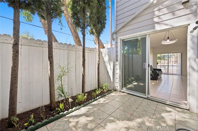 14380 Foothill Blvd 1, Los Angeles, CA 91342