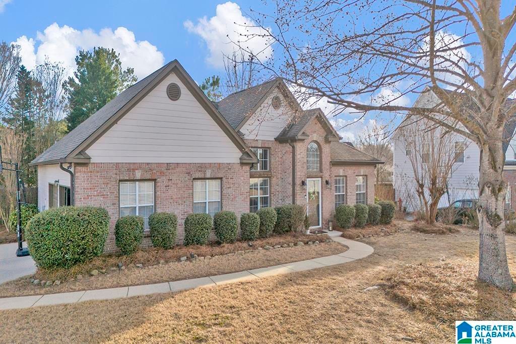 3225 TRACE CIRCLE, Trussville, AL 35173