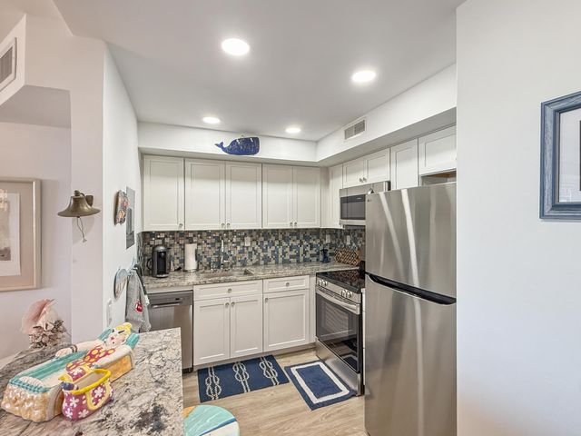 531 N Ocean Boulevard 1203, Pompano Beach, FL 33062