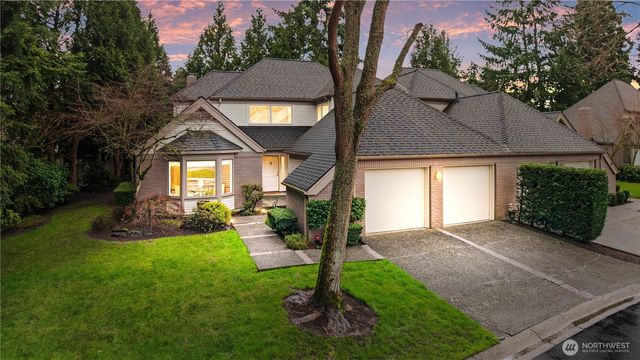 1726 Bellevue Way NE, Bellevue, WA 98004