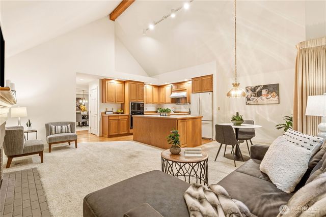 1726 Bellevue Way NE, Bellevue, WA 98004