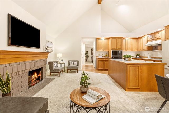 1726 Bellevue Way NE, Bellevue, WA 98004