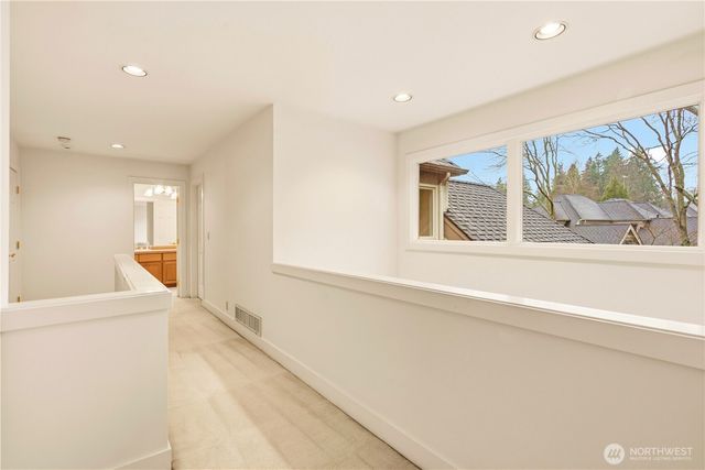 1726 Bellevue Way NE, Bellevue, WA 98004