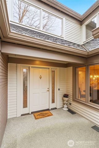 1726 Bellevue Way NE, Bellevue, WA 98004