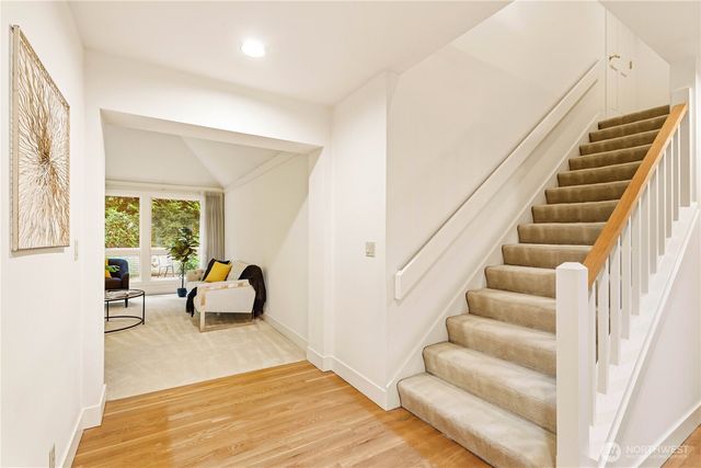 1726 Bellevue Way NE, Bellevue, WA 98004