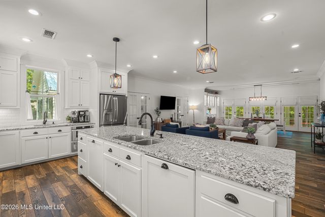 108 Baneberry Trace, Hattiesburg, MS 39402