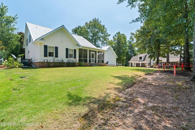 108 Baneberry Trace, Hattiesburg, MS 39402