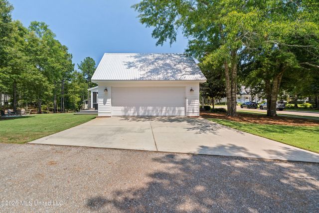 108 Baneberry Trace, Hattiesburg, MS 39402
