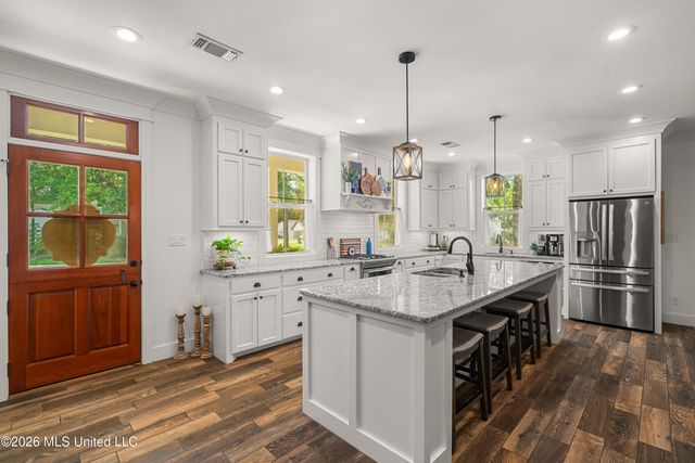 108 Baneberry Trace, Hattiesburg, MS 39402