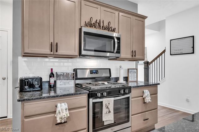 805 Dipper Lane 2, Aurora, OH 44202