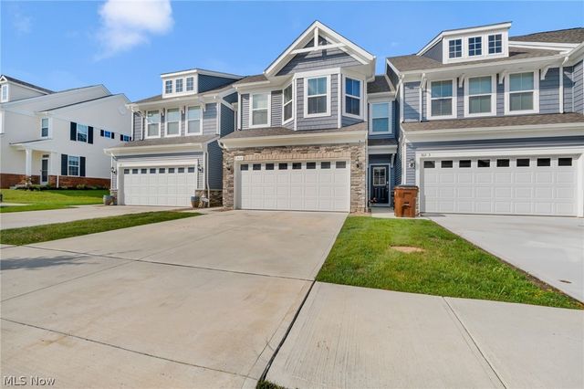 805 Dipper Lane 2, Aurora, OH 44202