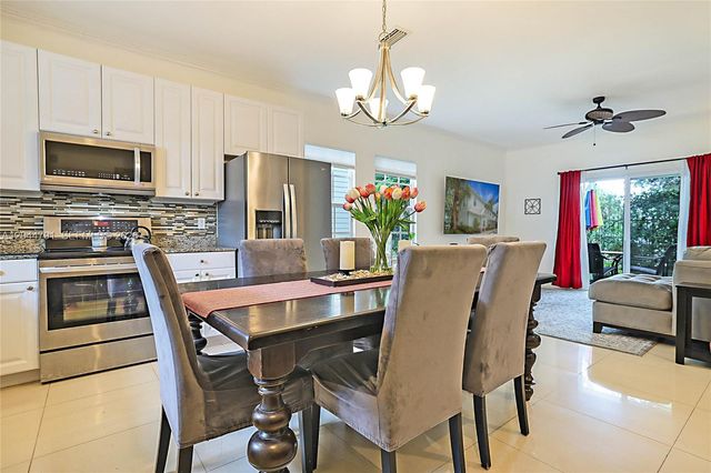 4216 Leo Ln 4F, Palm Beach Gardens, FL 33410