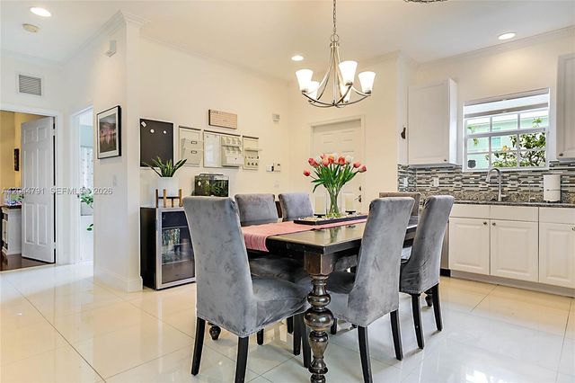 4216 Leo Ln 4F, Palm Beach Gardens, FL 33410